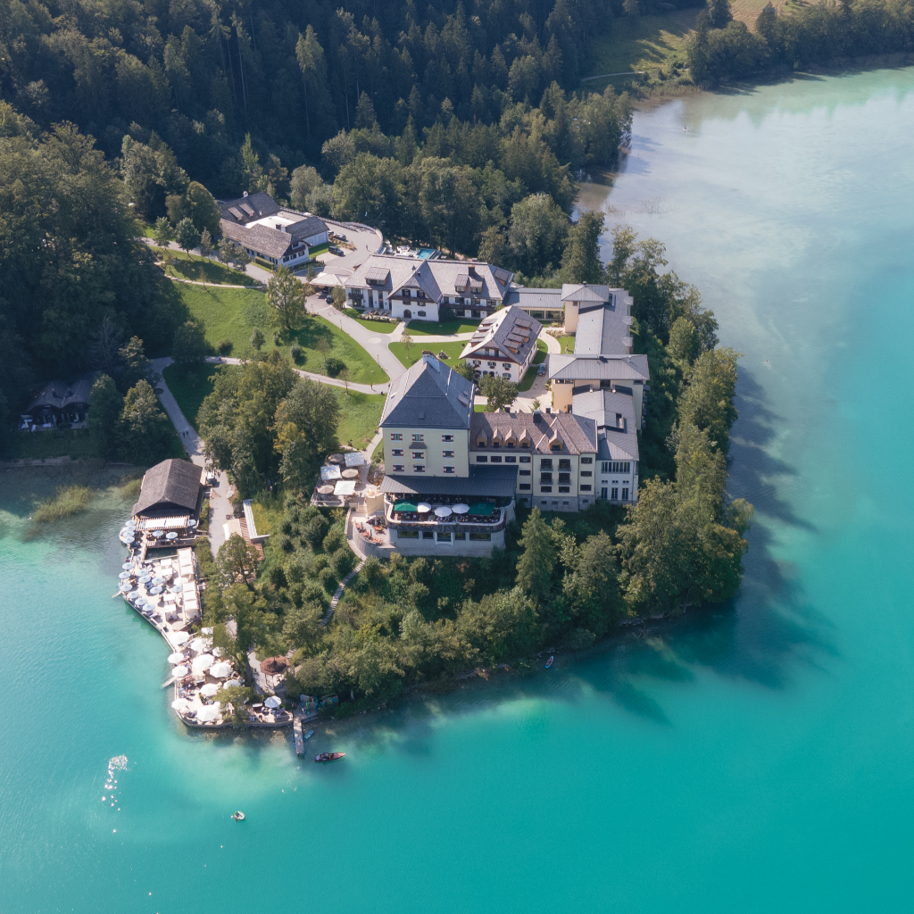 Hochzeitsschloss in Salzburg am Wasser