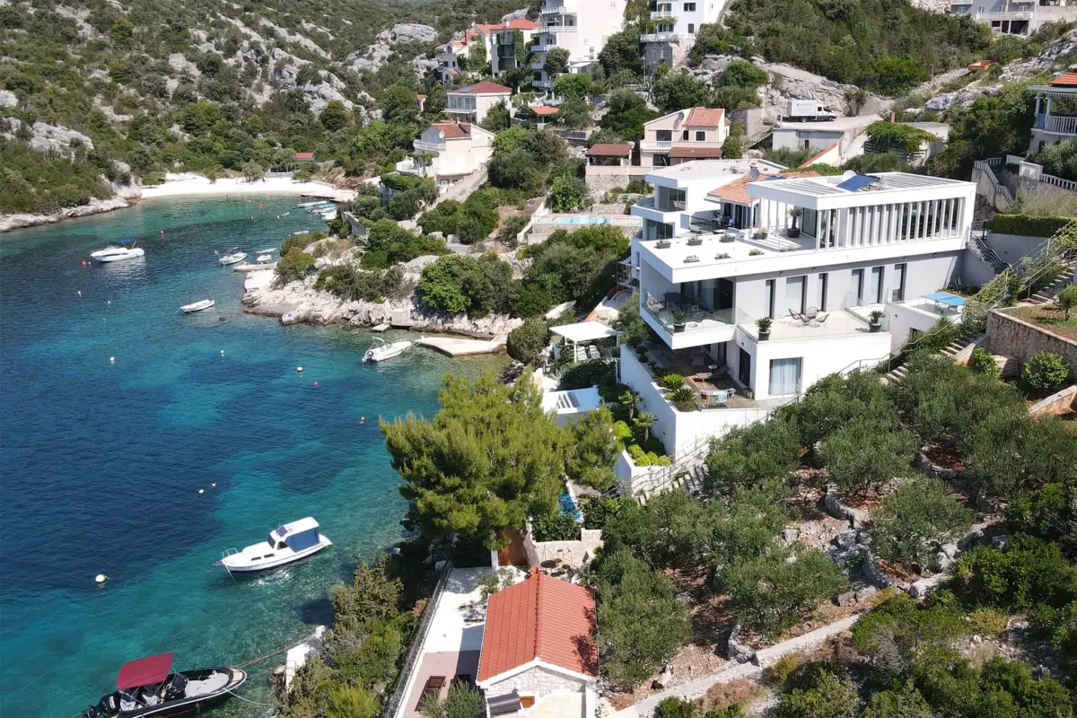 Hochzeitsvilla mit Meerblick und Pool